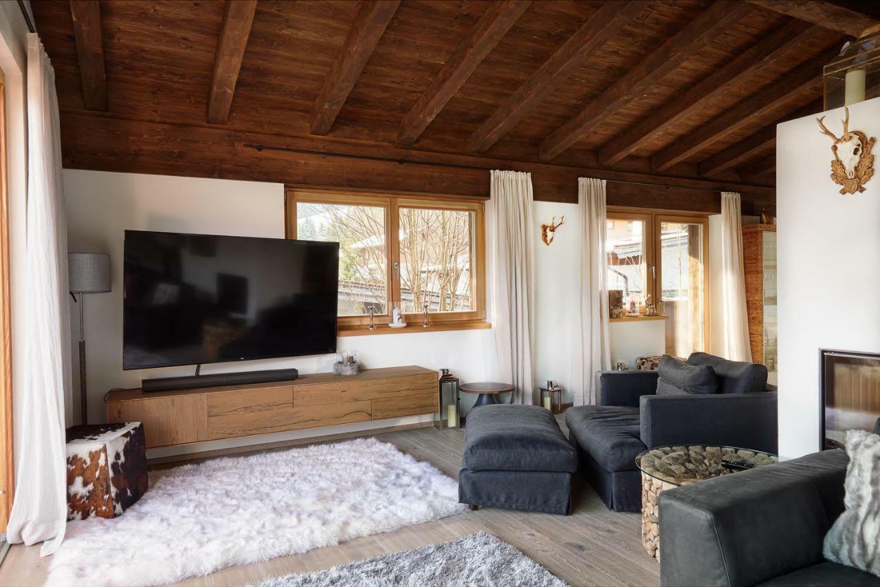 Top Modernes Ferienhaus Mit Sauna! Nicht Weit Vom Skilift Villa Kirchberg in Tirol Luaran gambar